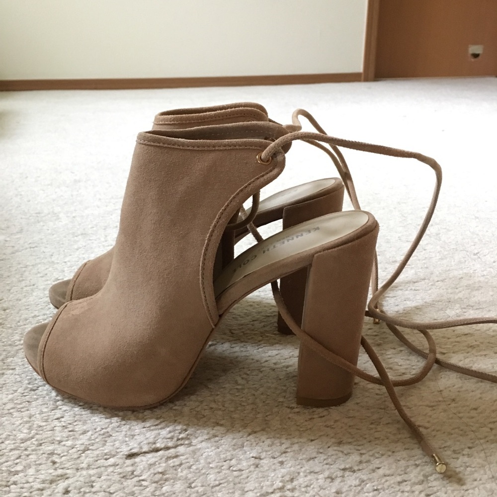 Kenneth Cole Tan Mules